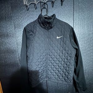 Nike therma fit women’s running jacket. Black. Size XL.